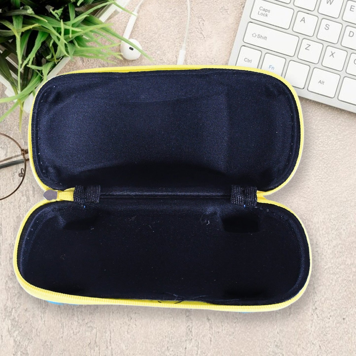 Cartoon Car Shape Sunglasses Box Portable Eyeglasses Case Fashion Lovely Sunglass Case Children's Glasses Box Blind Box for Kids Sunglasses Cases (1 Pc)