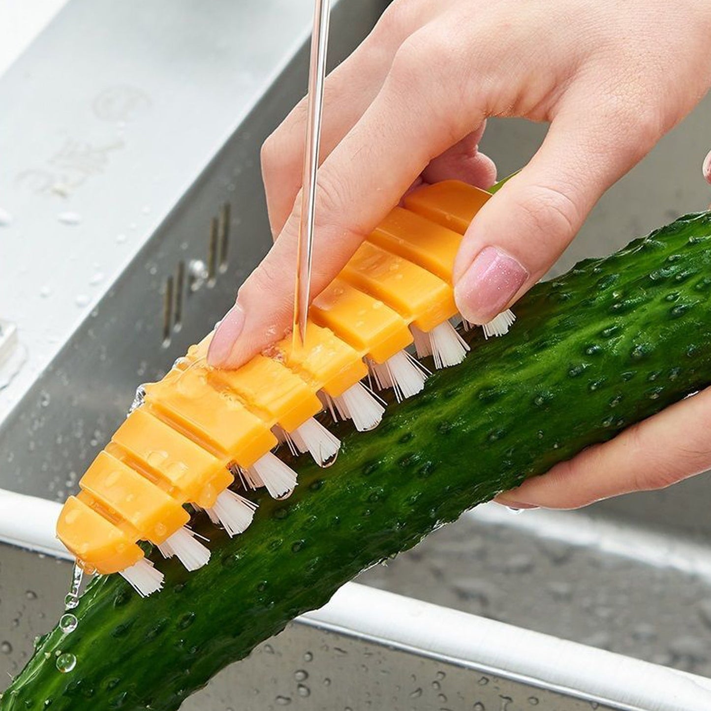 Vegetable Scrubbing Brush, Vegetable Scrubber Nonâ€‘Toxic Fruit Brush Carrot Shape Vegetable Brush for Potato for Vegetable