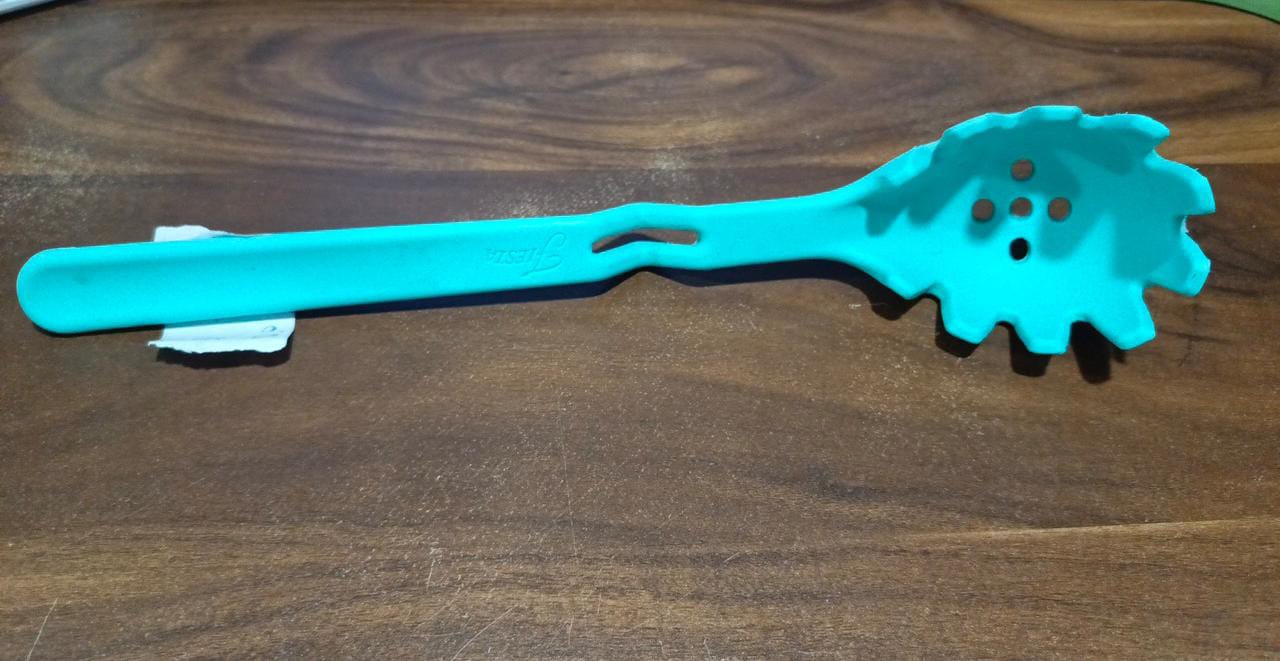 Premium XL Silicone Pasta Fork, High Heat Resistant to 600Ã‚°F, Hygienic One Piece Design, Spaghetti Strainer & Server Spoon