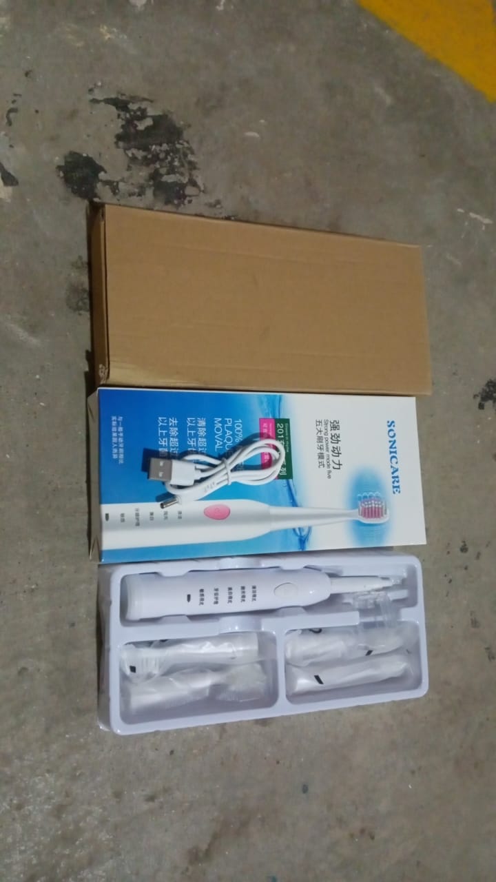 Electric Toothbrush with Extra 3  (1 Pc / USB Operated / USB Cable Included)